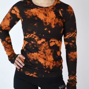 Fleo long sleeve orange and black top